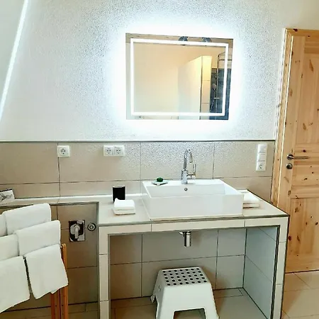 Hof Ruemland Apartman